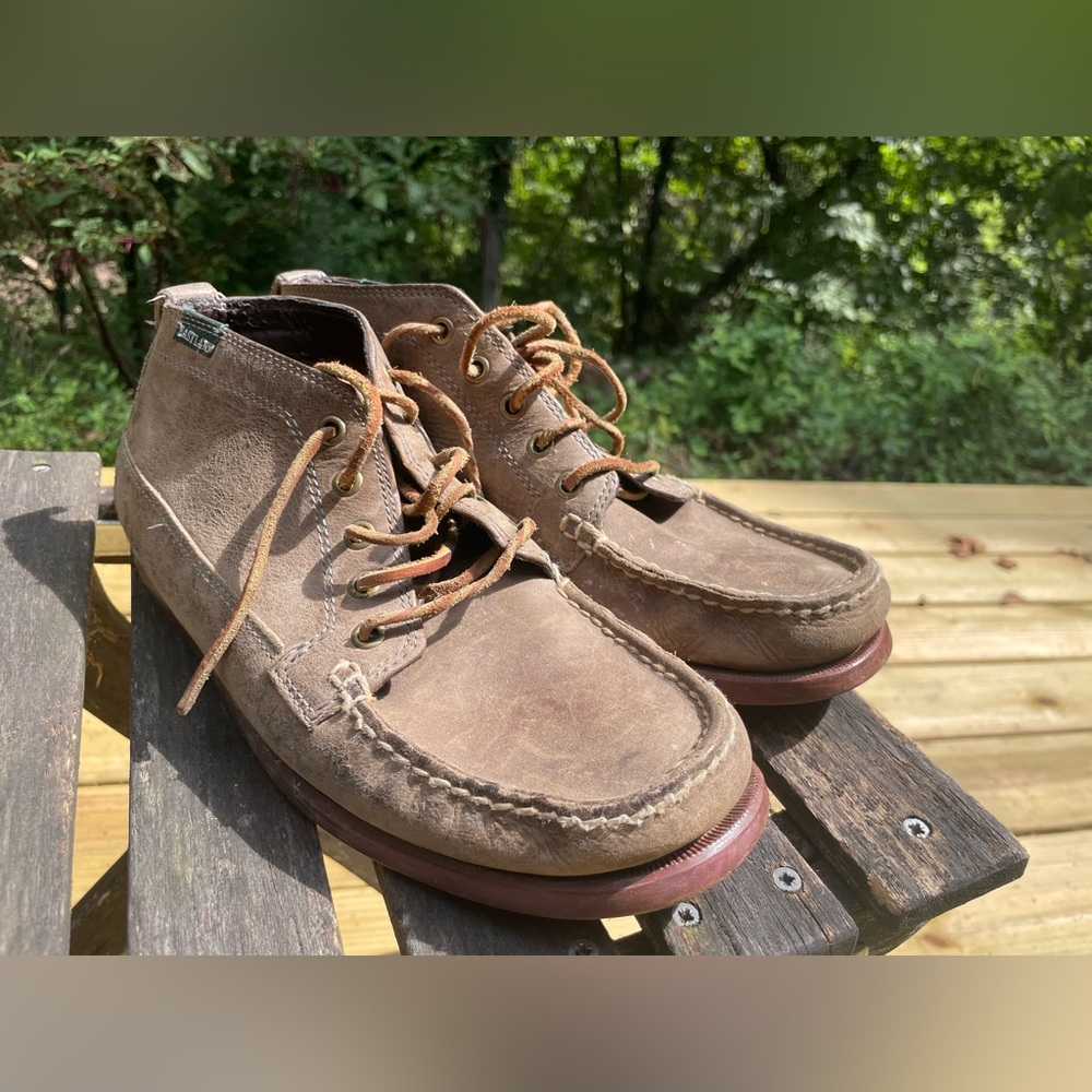 Eastland Brown-gray brick-sole Leather Chukka Boots for Men